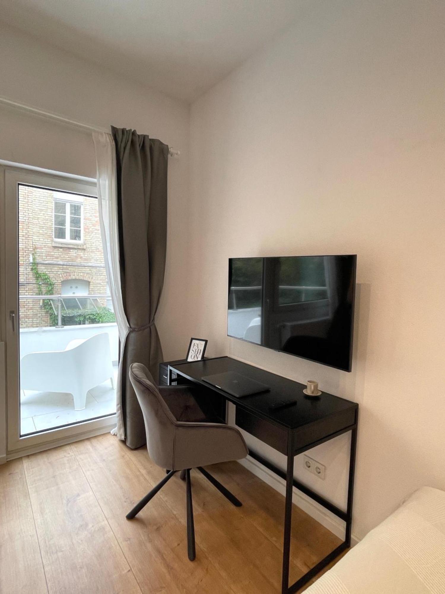 Modernes Apartment Im Zentrum Von Karlsruhe Luaran gambar