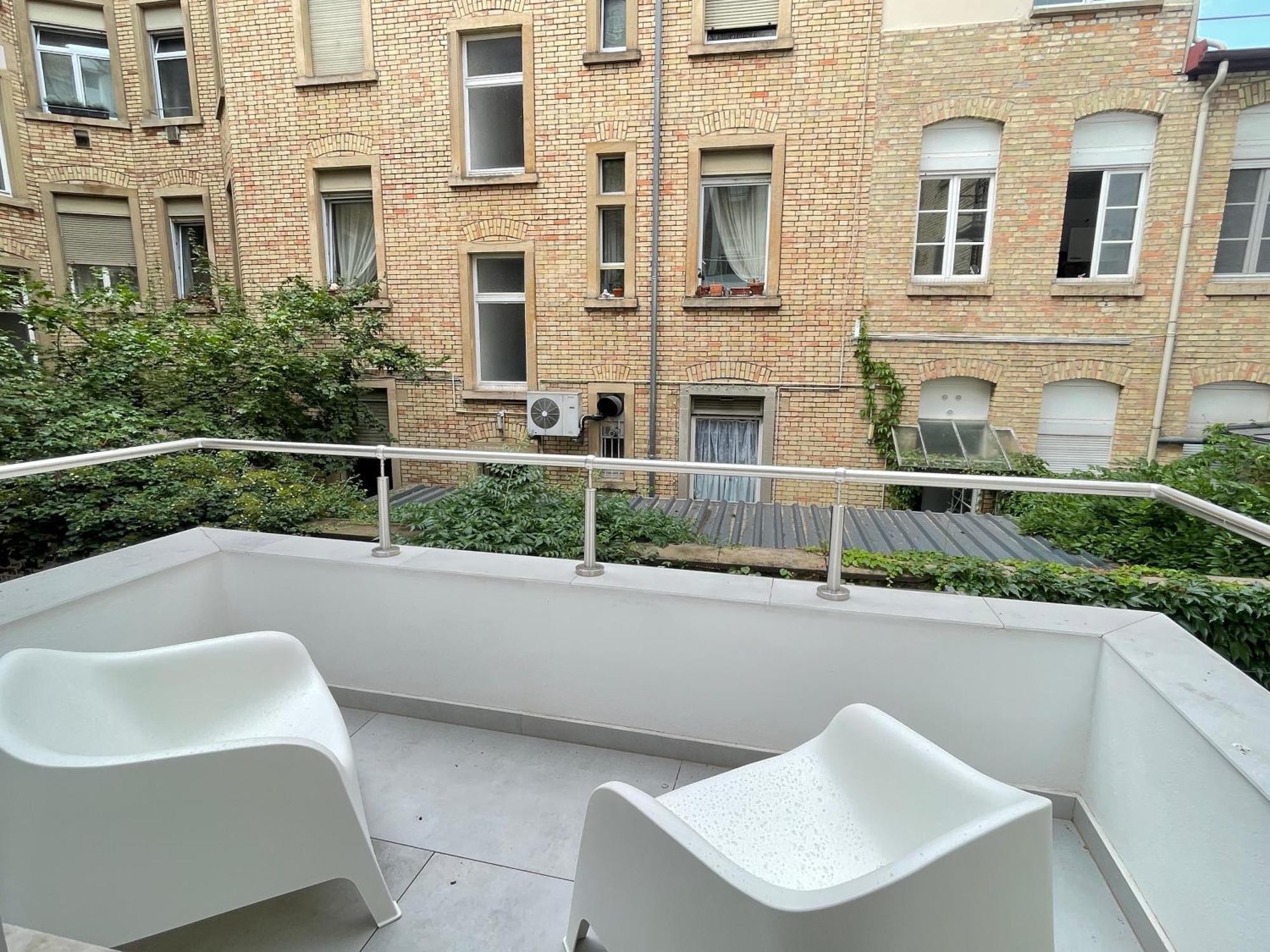 Modernes Apartment Im Zentrum Von Karlsruhe Luaran gambar